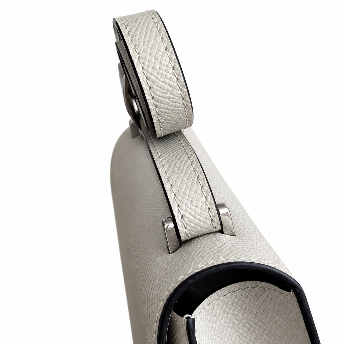 Hermès Lindy 26cm Crossbody Bag – Premium Leather | Timeless Luxury